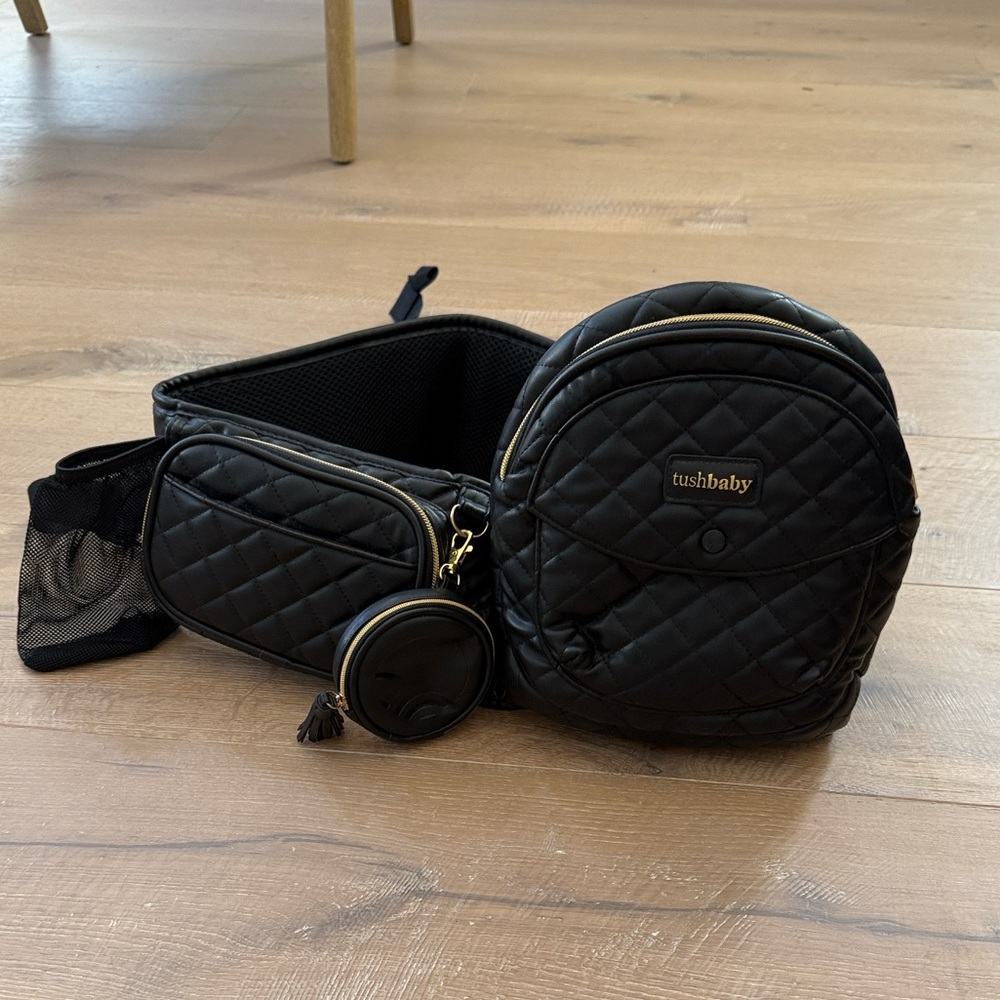 Tushbaby Black Quilted Women's Belt Bag Set - Picture 8 of 9